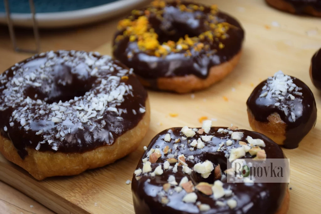 Шоколадная глазурь для пончиков: как правильно делать и наносить